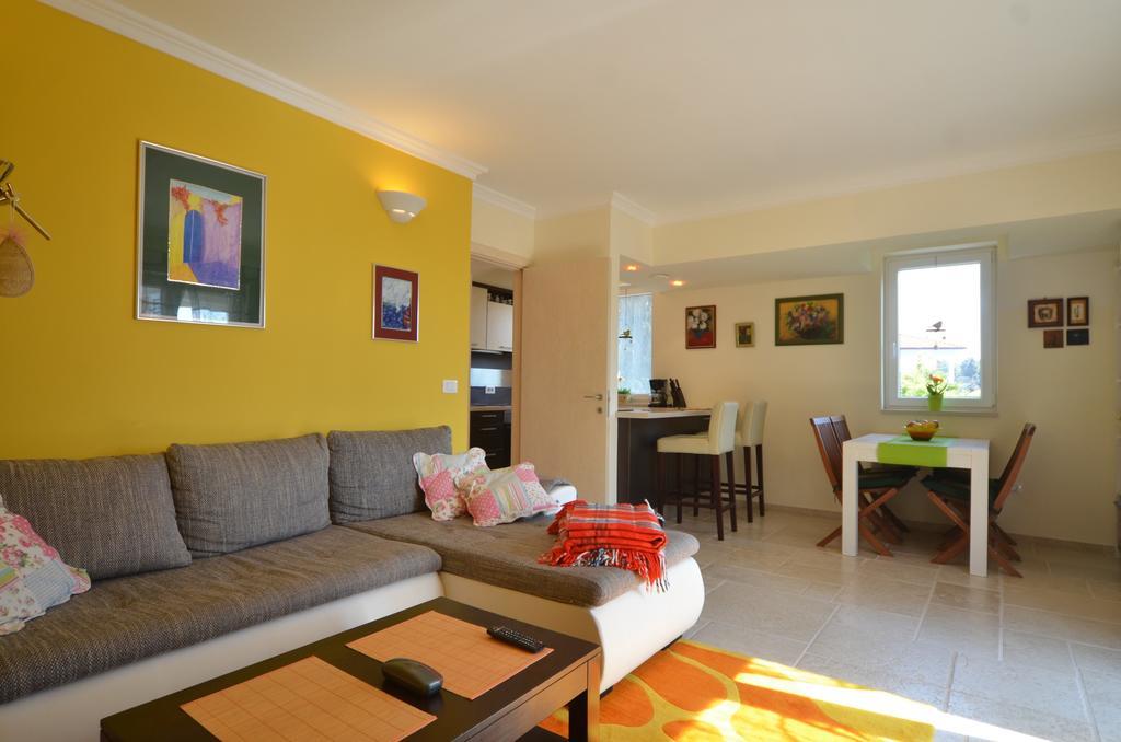 Apartment Kare Rovinj Exterior photo